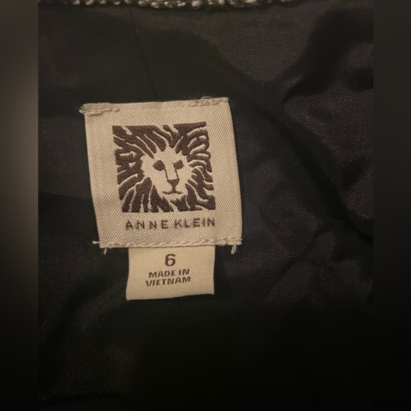 Never worn - Picture 3 of 4